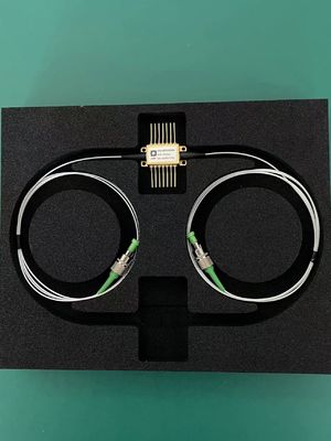 Janhoo 1550nm G=35dB Polarisierung Aufrechterhaltung Schmetterling SOA Halbleiteroptischer Verstärker