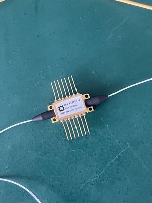 Janhoo 1550nm G35 Polarisierung Aufrechterhaltung der SOA Schmetterling hoher Gewinn SOA Halbleiteroptischer Verstärker